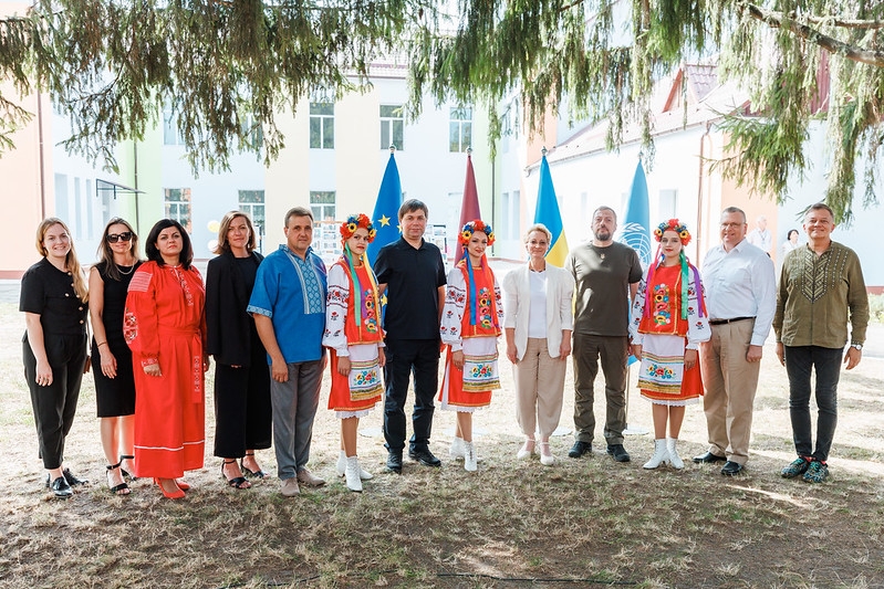 Group photo of the participants of the event