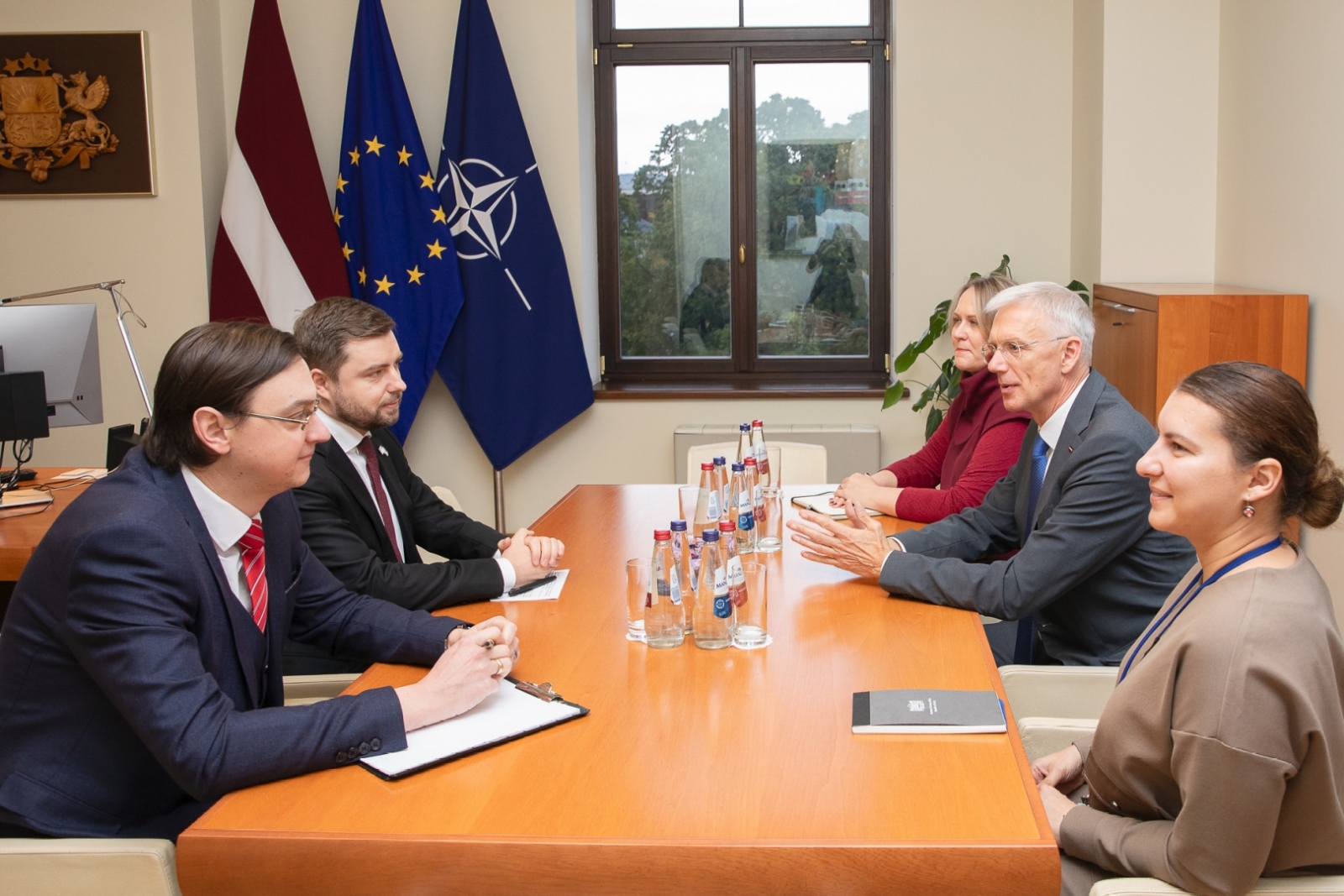 Minister of Foreign Affairs, Krišjānis Kariņš in the meeting with the Ambassador of Ukraine to Latvia, Anatolii Kutsevol