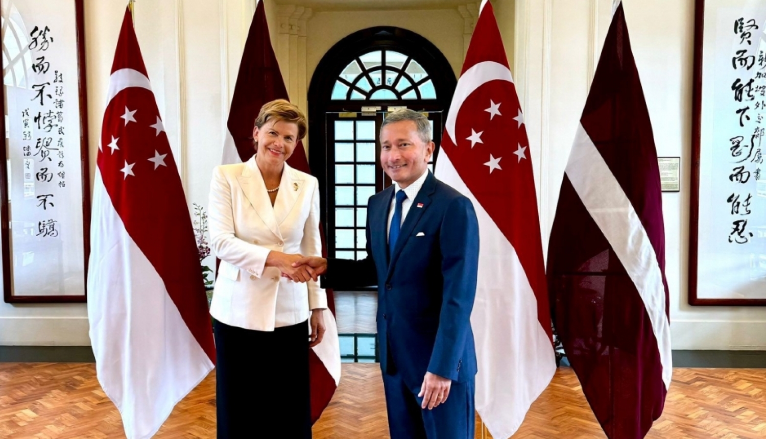 Baiba Braže un Vivian Balakrishnan