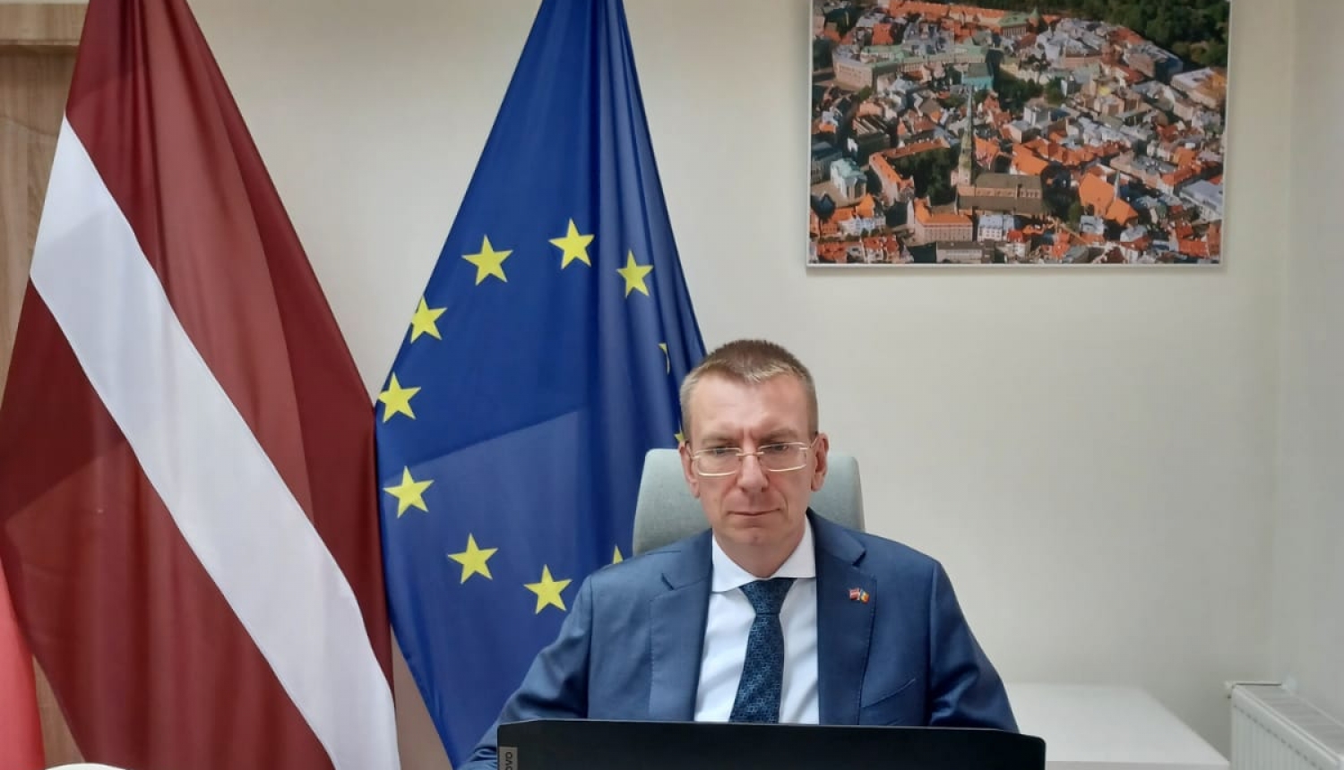 2021. gada 17. augustā ārlietu ministrs Edgars Rinkēvičs piedalījās ārkārtas Eiropas Savienības (ES) Ārlietu padomē videokonferences formātā