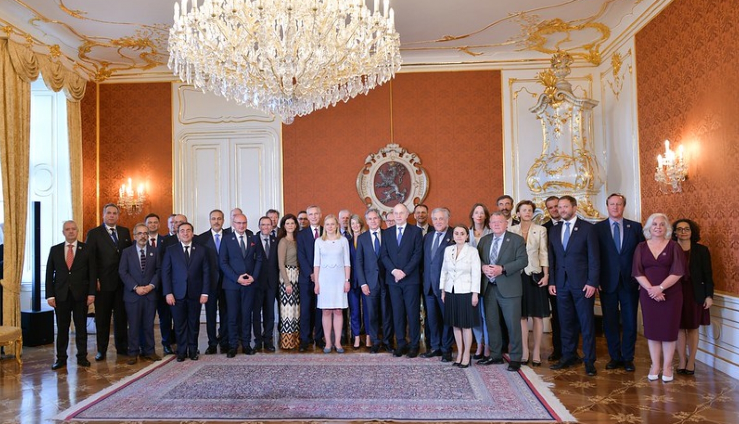 NATO ārlietu ministru neformālās sanāksmes dalībnieku kopbilde